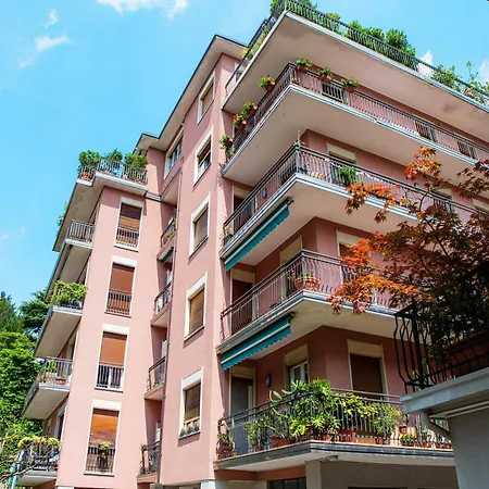 Ginco's - Downtown Apartment