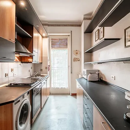 Ginco's - Downtown Apartment Como