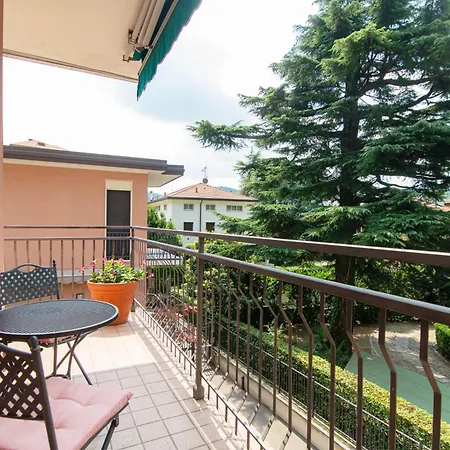 Ginco's - Downtown Apartment Como